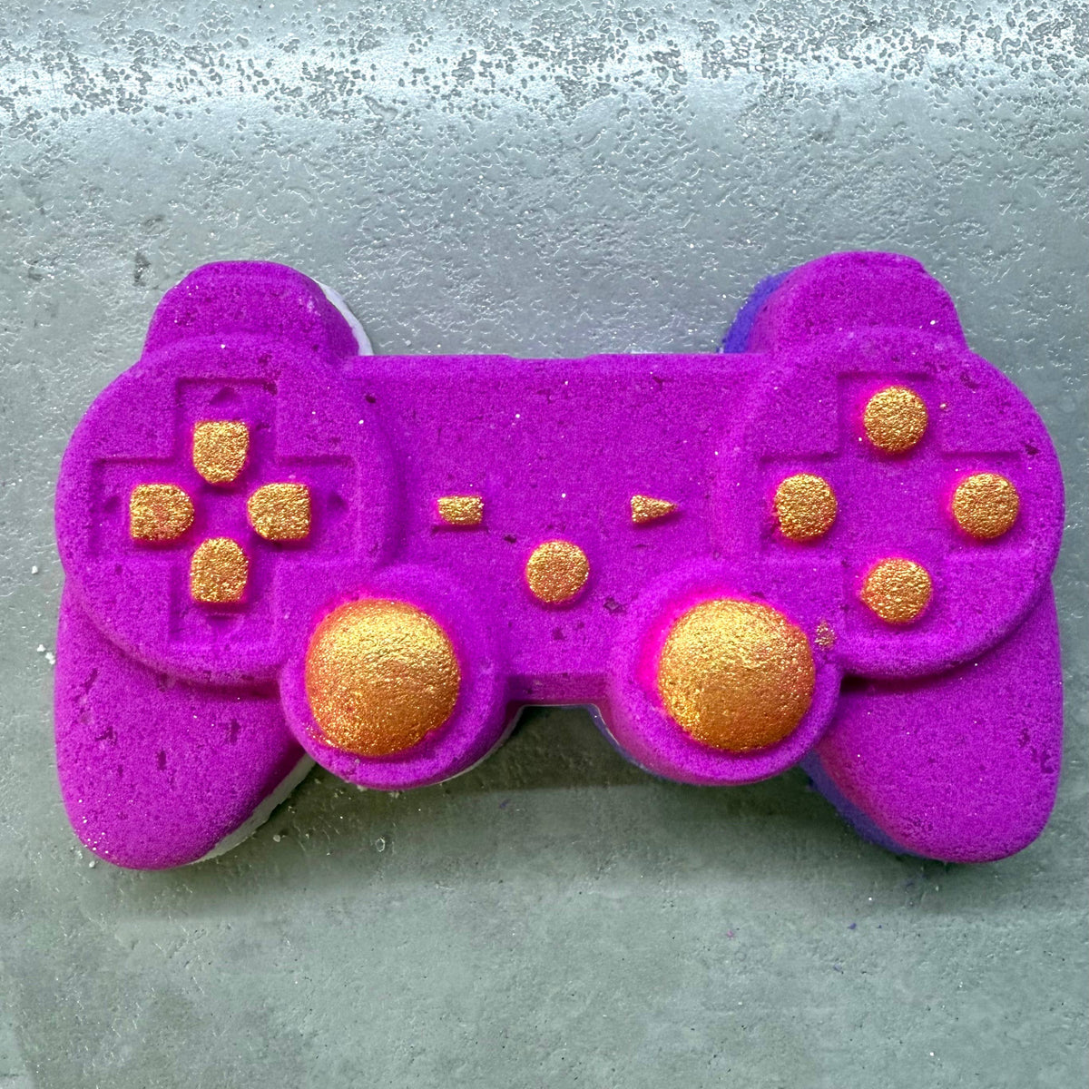 Bombe de bain MANETTE DE JEU ROSE